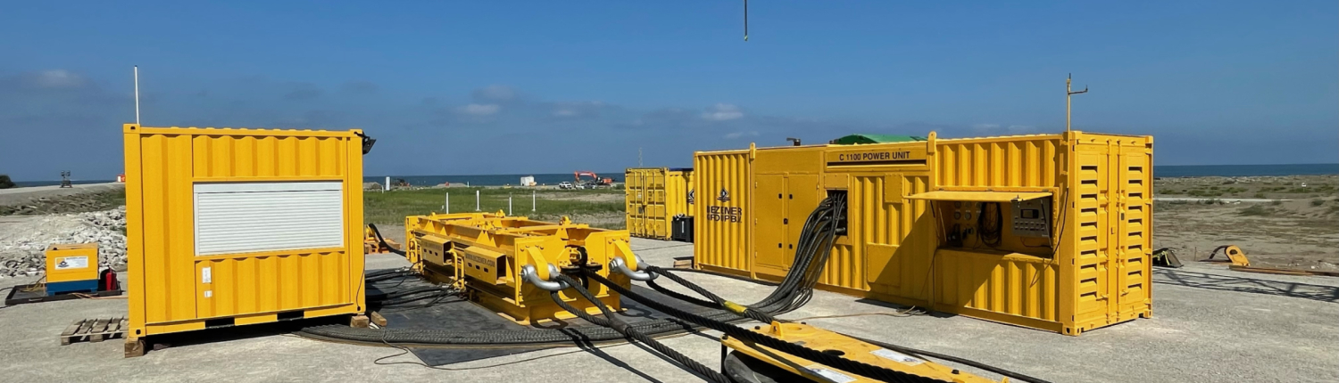 Linear winch with equaliser sheave